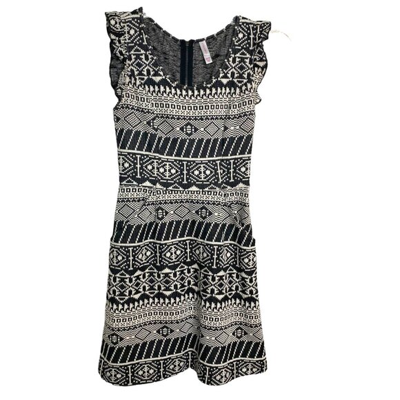 xhilaration Womens Aztec Print Knit with Ruffle Trim XS Black and White Coquette - Picture 1 of 10